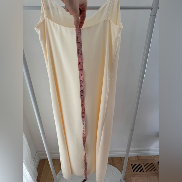 12 Storeez Slip Dress - Picture 4 of 9